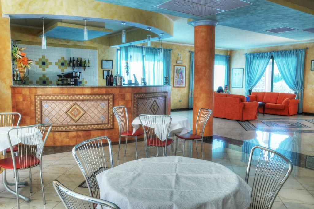 Hotel Baia Marina Orosei Ngoại thất bức ảnh